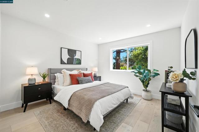 31 Junewood Ct, Danville CA: https://media.crmls.org/mediaz/68e4ccbb-042d-4c28-a5b6-e639467028ba.jpg
