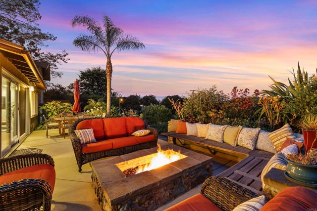 1567 Crest Drive, Encinitas CA: https://media.crmls.org/mediaz/68e6416a-7e22-437d-9f89-828aa09f4f13.jpg