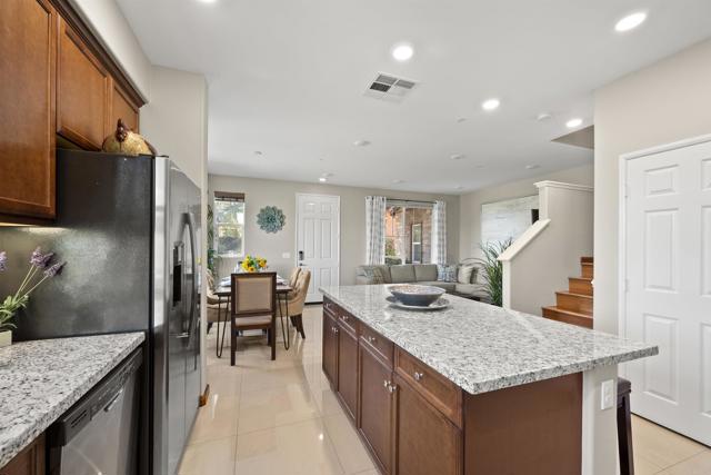 Detail Gallery Image 18 of 50 For 2890 Silver Medal Rd #5,  Chula Vista,  CA 91915 - 4 Beds | 2/1 Baths