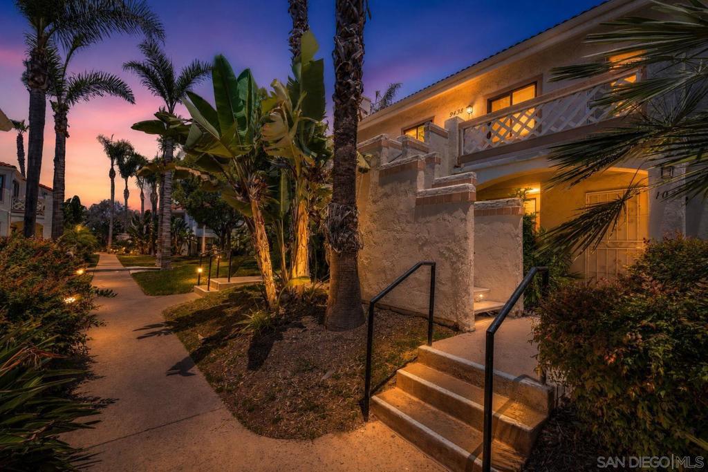 9438 Twin Trails Dr