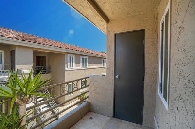 7405 Charmant Dr, San Diego CA: https://media.crmls.org/mediaz/68e700b8-3849-4733-b0cc-7472452d24a0.jpg