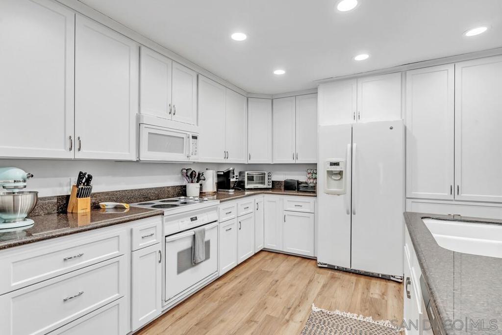 429 Sierra Ave - photo 10