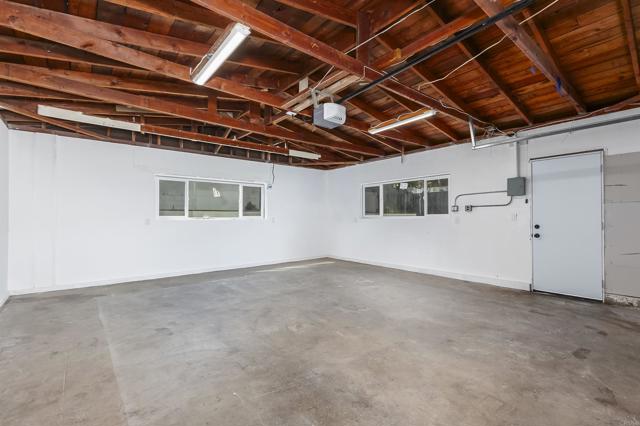 Detail Gallery Image 49 of 75 For 3840 Tomahawk Ln, San Diego,  CA 92117 - 5 Beds | 2 Baths