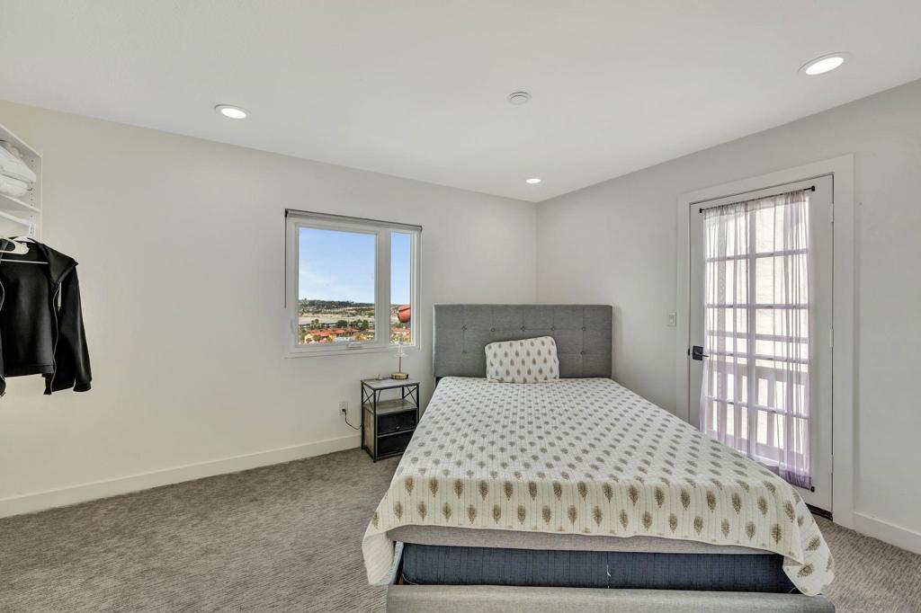 MLS #250037571SD image #24