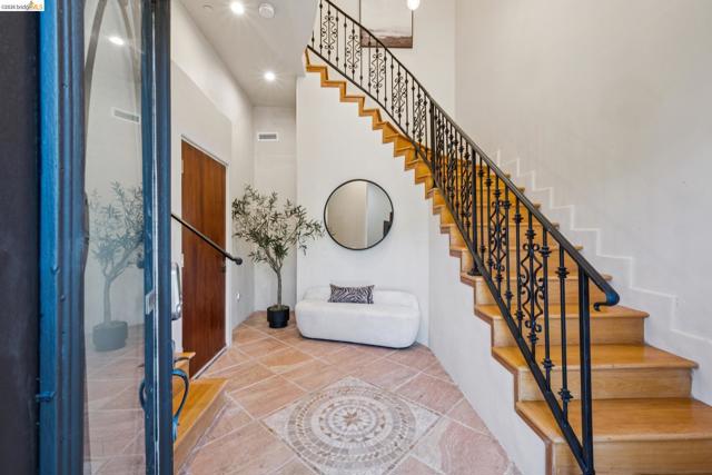 Image 4 of 60 For 6929 Bristol Dr