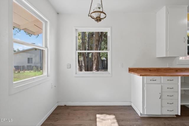 1211 Cruzero Street, Ojai CA: https://media.crmls.org/mediaz/68ea1529-ea30-4d24-b342-3ce3b1281a66.jpg