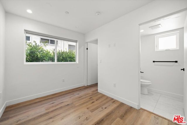 841 N Mccadden Pl, Los Angeles CA: https://media.crmls.org/mediaz/68eaad06-4df2-46ed-acd4-d98d40ebca3d.jpg