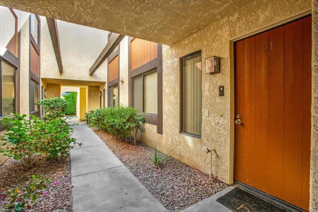 200 E Racquet Club Road, Palm Springs CA: https://media.crmls.org/mediaz/68eb2f72-9901-4a02-b87f-91d36cab798b.jpg
