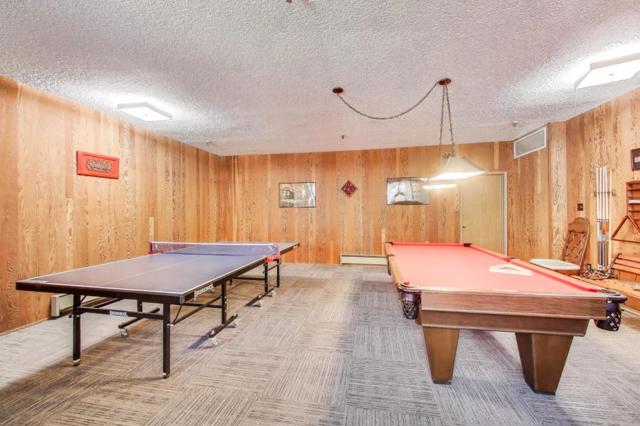 525 Almer Road, Burlingame CA: https://media.crmls.org/mediaz/68eb4959-e461-4e4f-9dc9-527560438c01.jpg