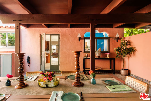 4 Bed Home for Sale in Los Angeles, California
