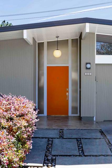 868 Somerset Drive, Sunnyvale CA: https://media.crmls.org/mediaz/68ecb8bf-84dd-4d52-aaca-516d2cde81fd.jpg