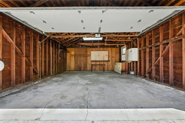 1513 Oak Street, San Mateo CA: https://media.crmls.org/mediaz/68ee7ea4-c4b3-4bca-aeaf-708e75c6b970.jpg