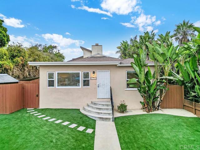 4725 Saratoga Avenue, San Diego CA: https://media.crmls.org/mediaz/68ee8474-91de-4050-9e88-599186dbd68e.jpg