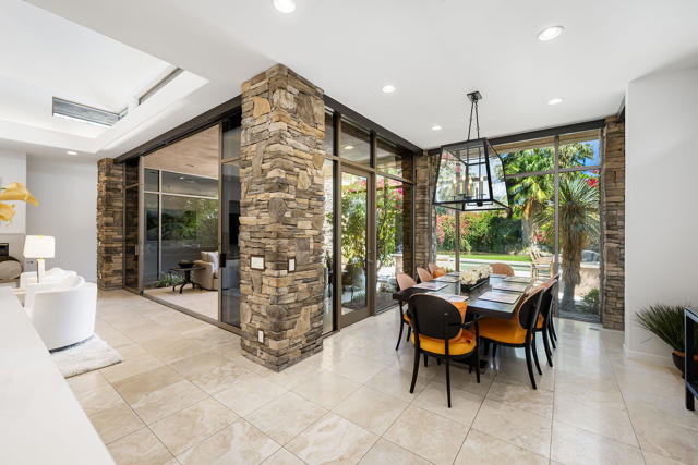 810 Shadow Vista, Palm Desert, CA 92260