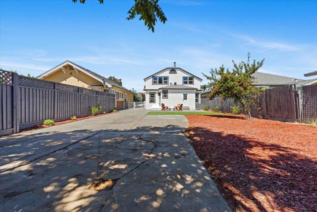 82 Hollywood Avenue, San Jose CA: https://media.crmls.org/mediaz/68efd550-5ae2-4a76-9336-c836dead5d18.jpg