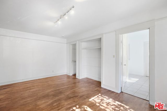 501 Bay Street, A photo 9