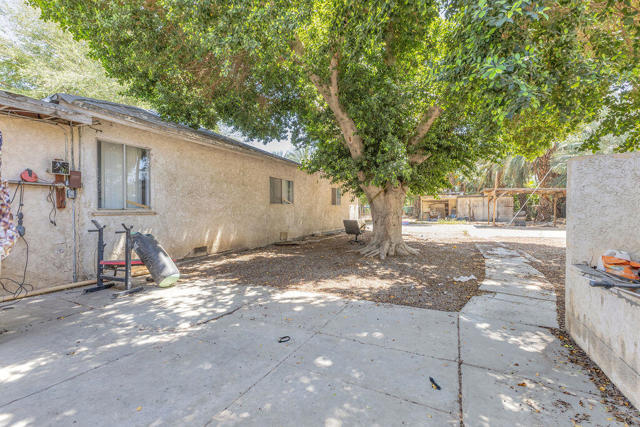 50351 Monroe Street, Indio CA: https://media.crmls.org/mediaz/68f0c402-11f0-44d3-9110-2d89f6eba0ed.jpg