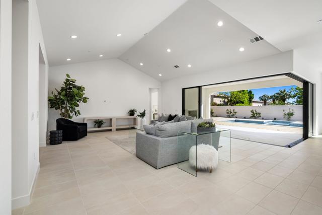 57540 Cherrywood Place, La Quinta CA: https://media.crmls.org/mediaz/68f1c4dd-354a-4cd9-85d5-0ef4ccfad927.jpg