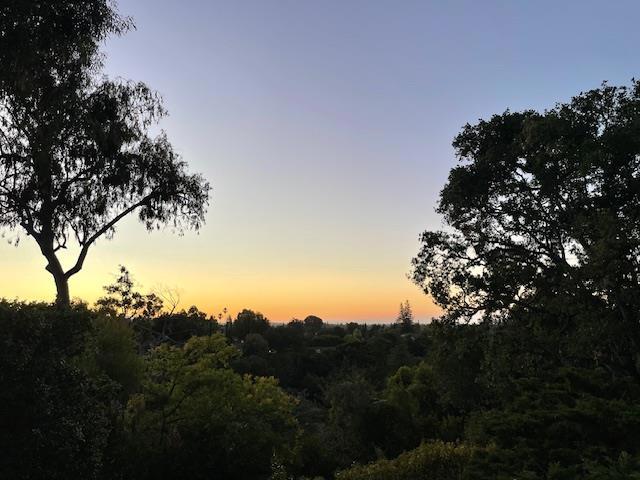5824 Arboretum Drive, Los Altos CA: https://media.crmls.org/mediaz/68f29b3f-74f1-4ea0-927c-6ab2c9093759.jpg