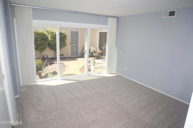 4518 Henley Court, Westlake Village CA: https://media.crmls.org/mediaz/68f2fcf4-05b6-4ac6-8bd0-fd87510fc8f1.jpg