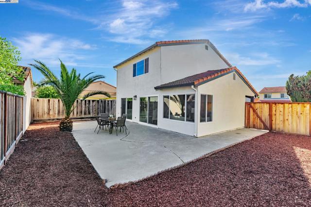 3856 Jacana Lake Ct, Fremont CA: https://media.crmls.org/mediaz/68f4c588-d218-45ad-a67c-32eb7e4d98bb.jpg
