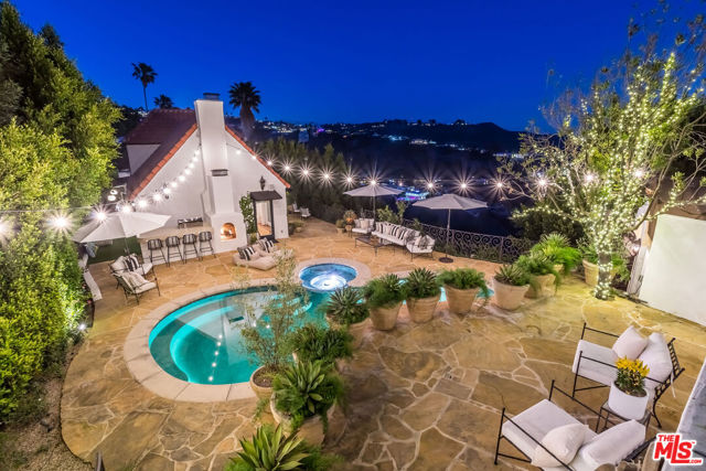 8149 Mannix Drive, Los Angeles CA: https://media.crmls.org/mediaz/68f84f94-afa5-4023-acf6-fa1921bec1c2.jpg