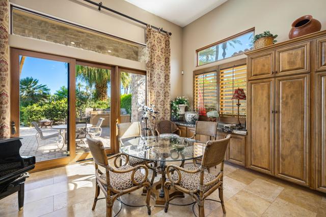 81874 Couples Court, La Quinta CA: https://media.crmls.org/mediaz/68f92a18-3e7e-4f0f-9487-3fac952c387a.jpg