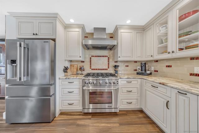12845 Golden Way, Poway CA: https://media.crmls.org/mediaz/68fa8889-aed3-4bfc-be9b-7f69a0e1641d.jpg