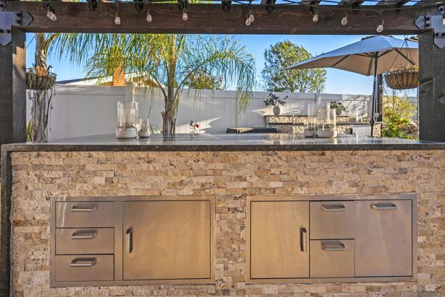 10009 Anoel Court, Spring Valley CA: https://media.crmls.org/mediaz/68faaf19-4b78-459c-9572-5fa50867cbc8.jpg