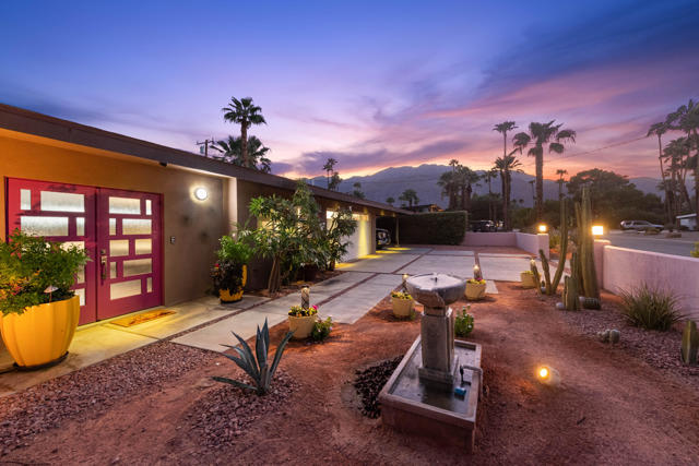 2749 E Livmor Avenue, Palm Springs, CA 92262