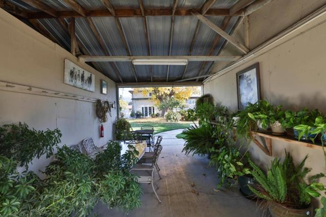 12155 Columbet Avenue, San Martin CA: https://media.crmls.org/mediaz/68fb33d7-5af8-454b-88ed-a893bc06e9c4.jpg