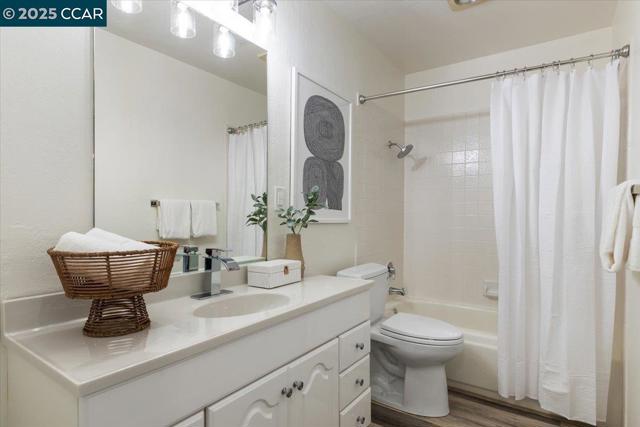 846 Royal Ann Lane, Concord CA: https://media.crmls.org/mediaz/68fbbbcf-28b8-4954-9799-1ee47e057965.jpg