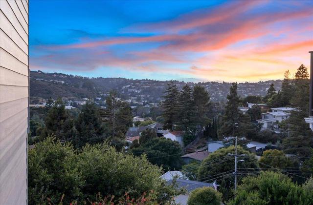 45 Shelford Avenue, San Carlos CA: https://media.crmls.org/mediaz/68fbc0bf-9018-4a74-86d5-4d355da3201d.jpg