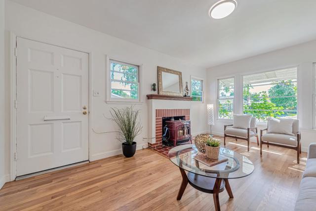533 Flagg Avenue, San Jose CA: https://media.crmls.org/mediaz/68fc0d5a-0527-4a30-8547-2ea2385c26ee.jpg