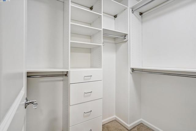 2890 Kew Ave, Livermore CA: https://media.crmls.org/mediaz/68fcc8bc-991f-49e5-8fee-a733401b7eae.jpg