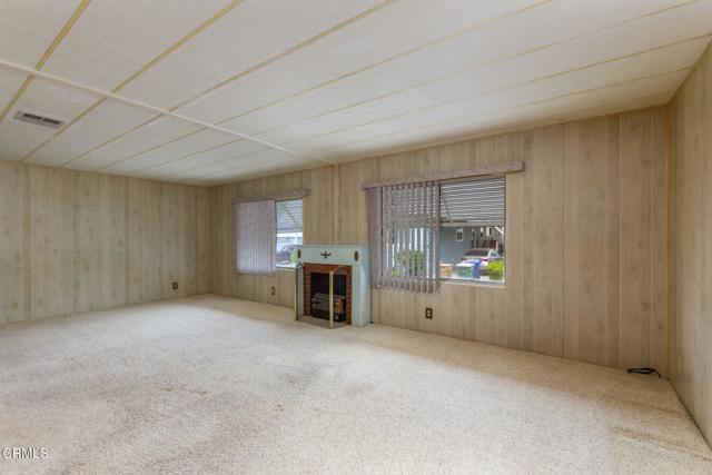 250 E Telegraph Road, Fillmore CA: https://media.crmls.org/mediaz/68fce5d6-2818-44fb-bd67-245b848a5afa.jpg