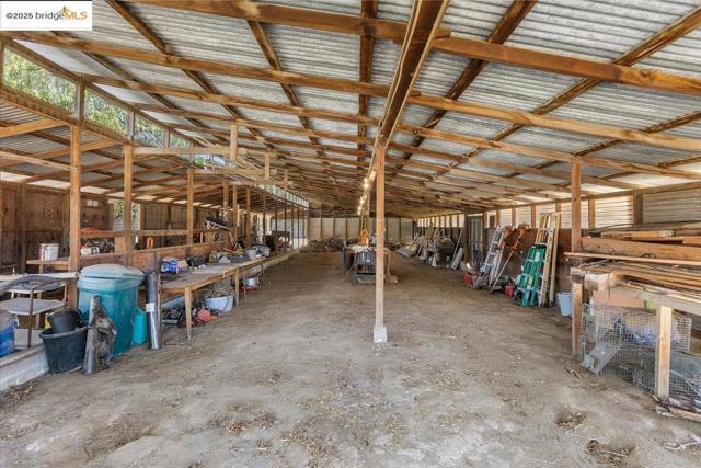 5665 Victoria LN, Livermore CA: https://media.crmls.org/mediaz/68fd8bd3-aea5-4d54-9b67-a2a3714d8db1.jpg