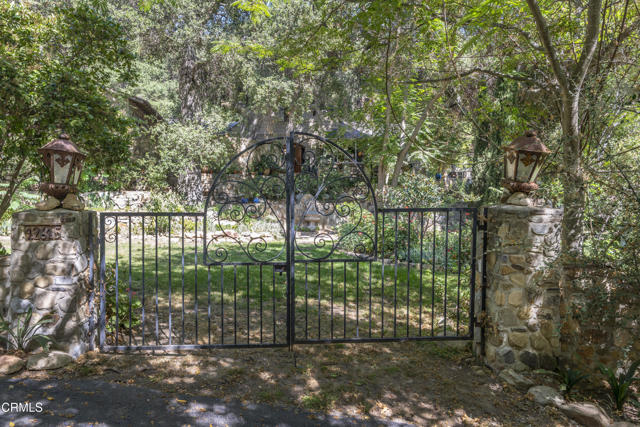 12615 Koenigstein Road, Santa Paula CA: https://media.crmls.org/mediaz/68fdbf69-1f8d-4fbb-a9fd-d10d072df370.jpg
