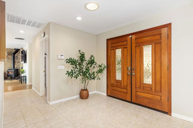 Detail Gallery Image 11 of 53 For 13065 via Suena, Valley Center,  CA 92082 - 3 Beds | 2/1 Baths