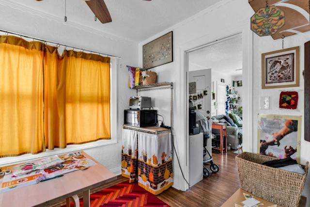 852 58th Street, Oakland CA: https://media.crmls.org/mediaz/68fe72f6-5f43-4c26-b2cb-43ffbfa3f15d.jpg