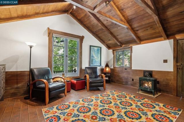 1611 Carmel Dr, Walnut Creek CA: https://media.crmls.org/mediaz/68fe83d0-2af3-4c4a-a636-d07f11784e65.jpg