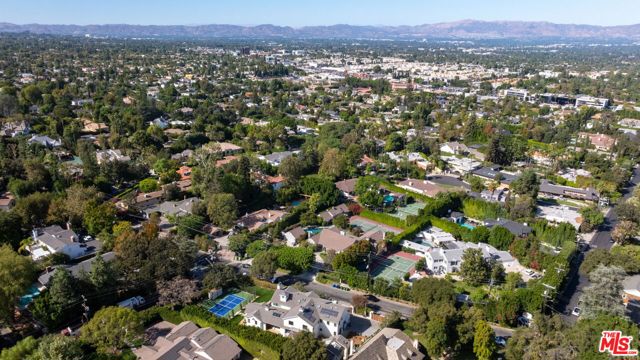 Details for 17528 Rancho Street, Encino, CA 91316