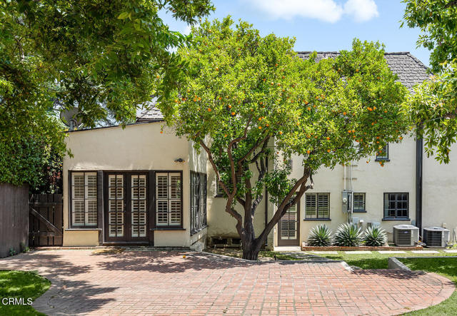 2525 Monterey Road, San Marino CA: https://media.crmls.org/mediaz/68fee802-bf47-4716-9d87-2671d813dd6f.jpg