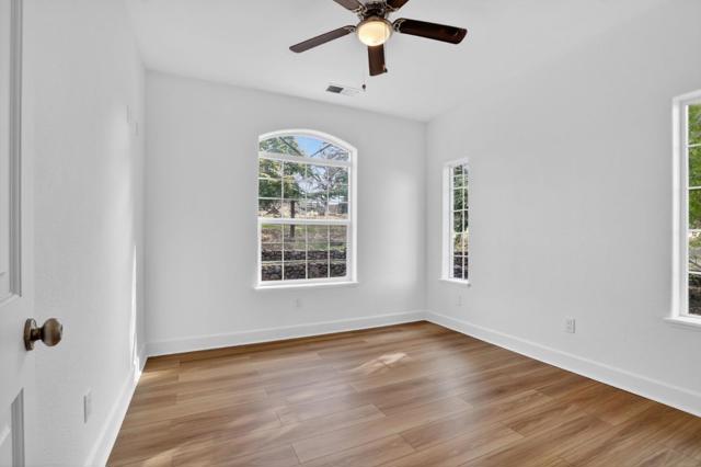 35 Blazeford Gulch, Oroville CA: https://media.crmls.org/mediaz/68ff0da7-545d-4b83-83b4-416fb5e98ca0.jpg