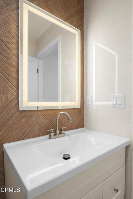 Detail Gallery Image 16 of 19 For 112 N Kenneth Rd #101,  Burbank,  CA 91501 - 2 Beds | 2 Baths