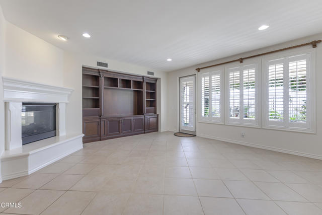 3911 Lilac Canyon Lane, Altadena CA: https://media.crmls.org/mediaz/690061c9-57bc-4e93-82af-04d3925bd6a4.jpg