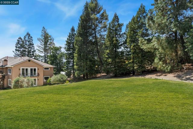 2540 Caballo Ranchero Dr, Diablo CA: https://media.crmls.org/mediaz/69007911-d94a-4ced-a48f-9e8c7986b71a.jpg