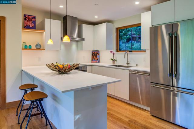 Image 9 of 30 For 5924 Park Ave