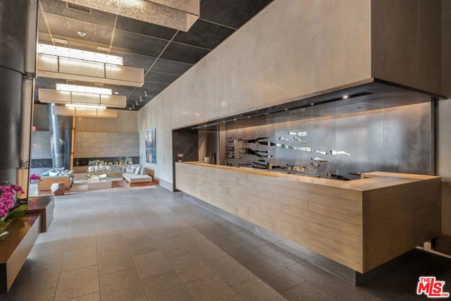 1755 Ocean Avenue, Santa Monica CA: https://media.crmls.org/mediaz/69009703-704d-4618-8499-8a888a23d75c.jpg