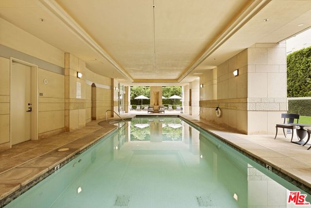 10727 Wilshire Boulevard, Los Angeles CA: https://media.crmls.org/mediaz/6900e938-c0f3-424f-8788-b9b9c4dafb97.jpg